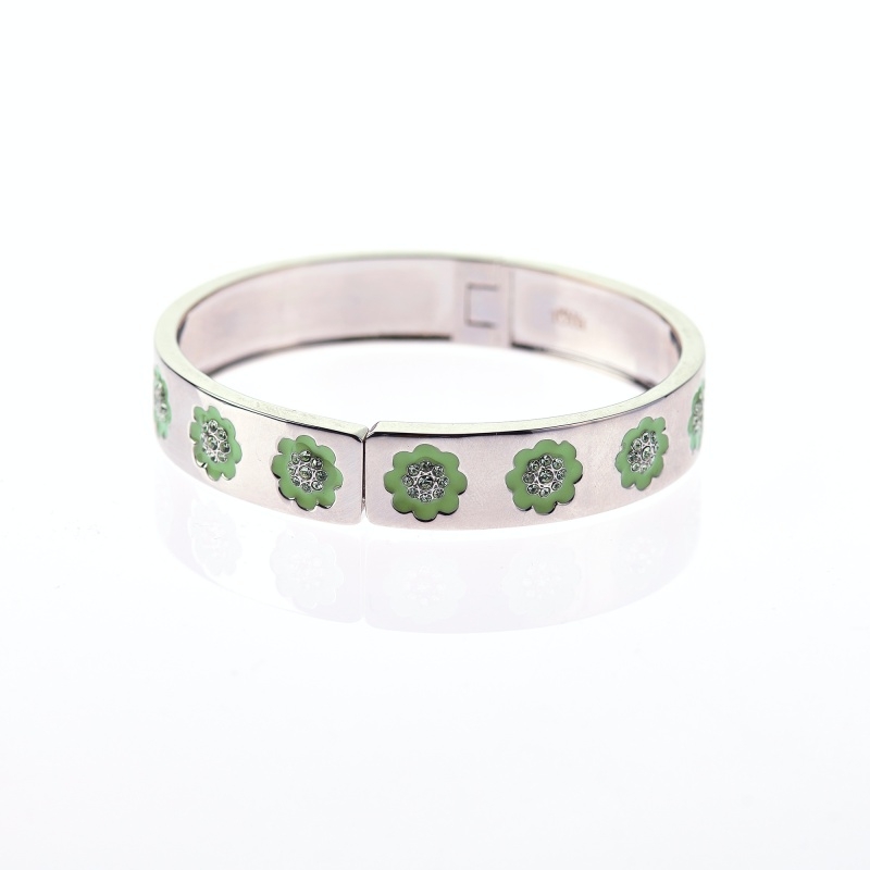 Pastel green bracelet with flowers