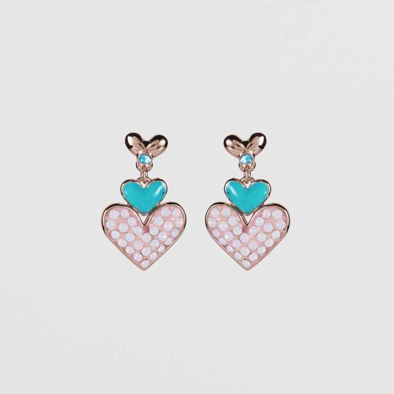 Dangle earrings three hearts