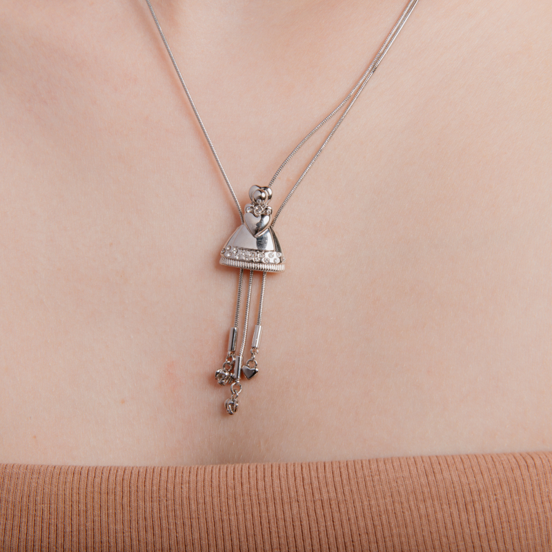 Necklace with pendants under mum's skirt (silver)