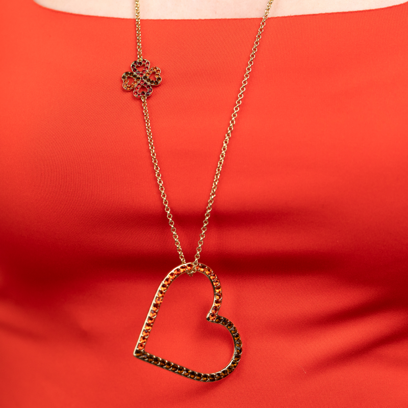 Long necklace with a heart orange