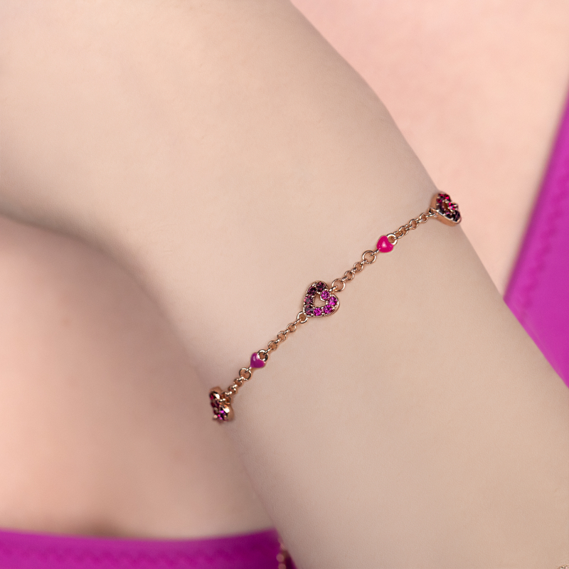 Rosegold bracelet with hearts