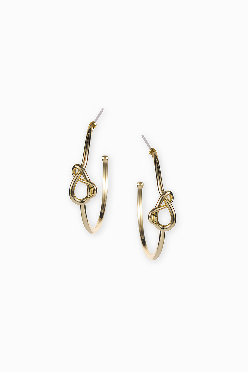 Małe kolczyki koła Petra Toth 18