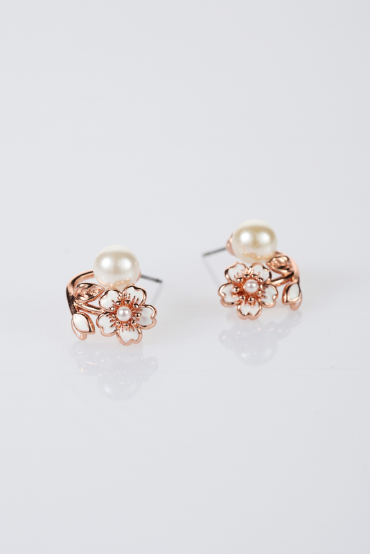 Kis Galambok és Cseresznye Fülbevaló