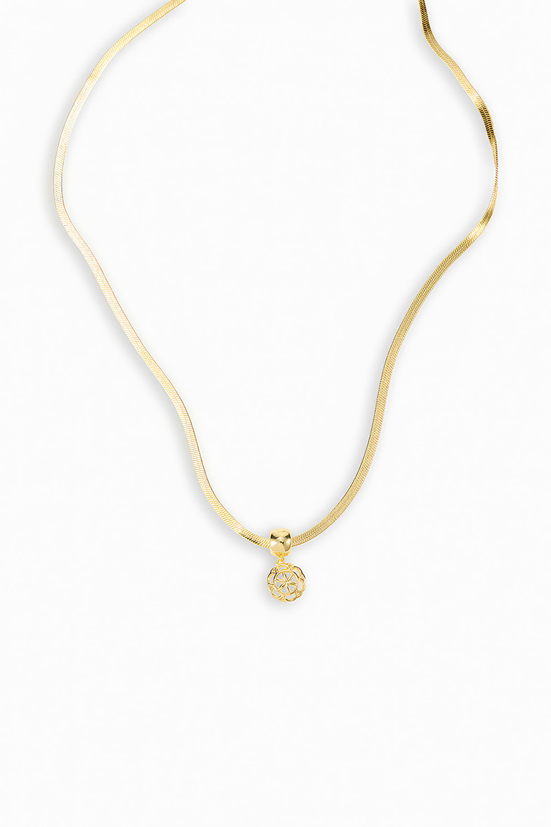 Protective Perunica Pendant (gold)