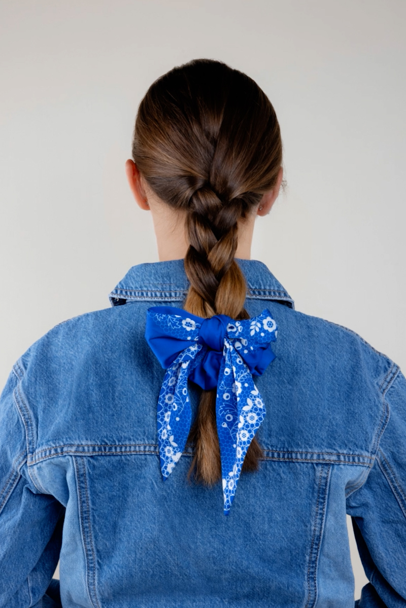 Gumka scrunchie ze wstążką Myjava