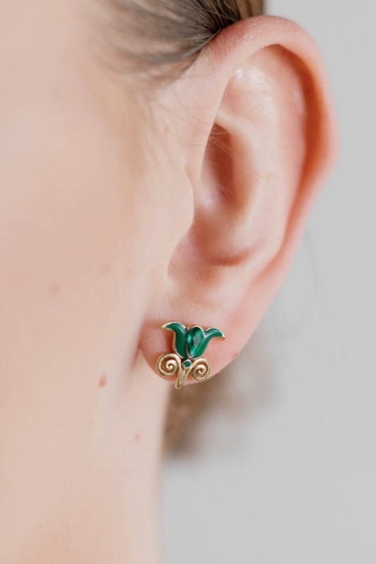 Earrings green tulip